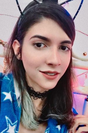 Habitude du mardi soir : nudisme en toute confiance Nina - rencontre-Teen-Vénissieux