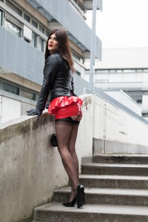 Un verre, un sourire et pourquoi pas plus Eva - rencontre-Trans-Vénissieux