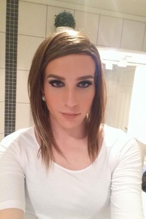 Passion et complicité au coin du feu Milo - rencontre-Trans-Fontenay-sous-Bois